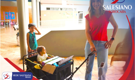 ENTREGA DOS MATERIAIS ESCOLARES